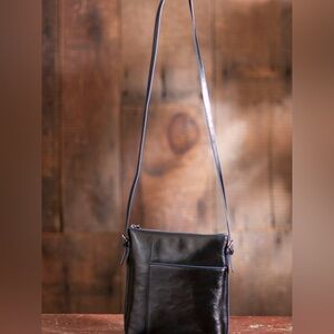 Hobo Alessa Leather Crossbody in Black.